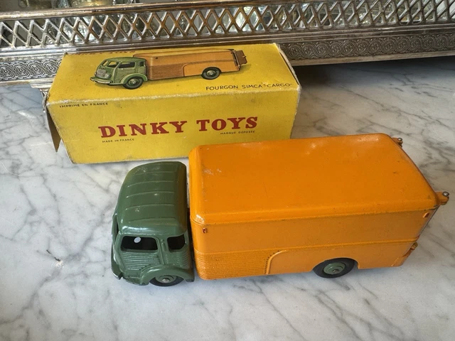 Camion Simca cargo Pompier JRD jouet ancien tôle mécanique Camion Simca cargo Pompier JRD jouet ancien tôle mécanique