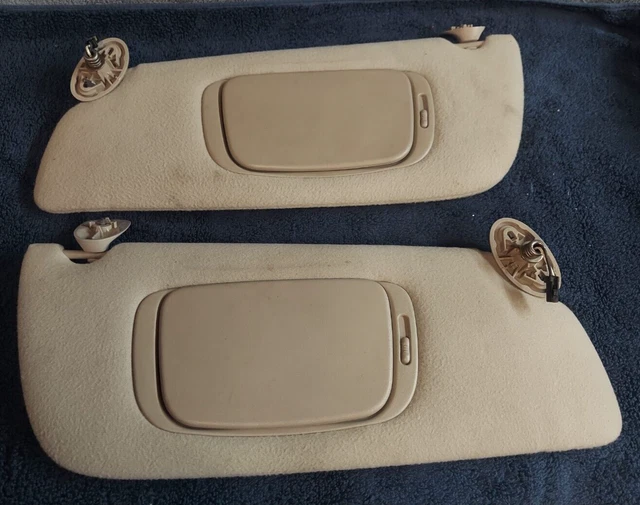 2002 JEEP GRAND Cherokee Sun Visor Driver Passenger Set Pair OEM 9904