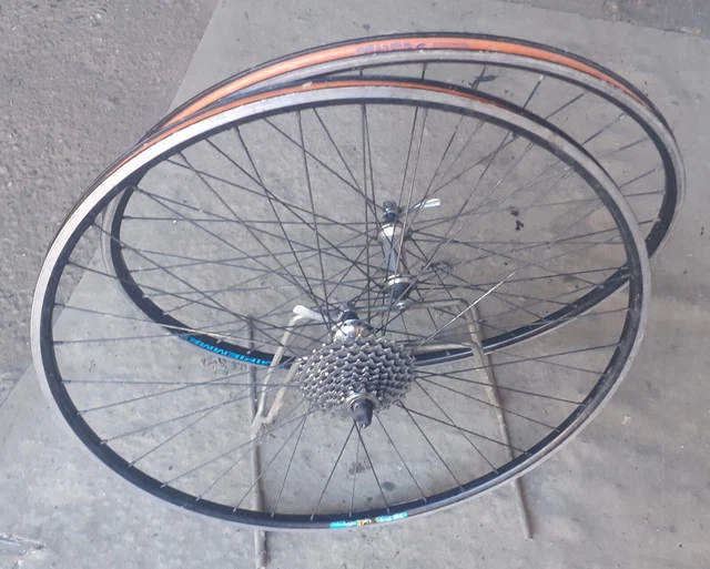 Paire De Roues Rigida 28 Pouces – Vélo Course, 32 Rayons, Cassette 9v, Alu