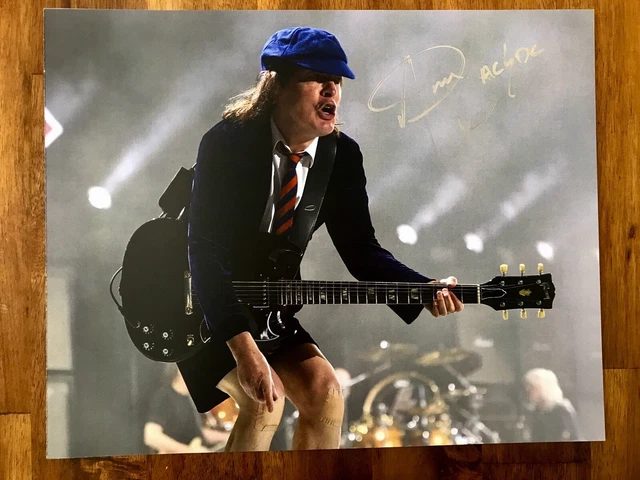 AC/DC ANGUS YOUNG Genuine Signed Photo Original Autographed 8''x 10 ...
