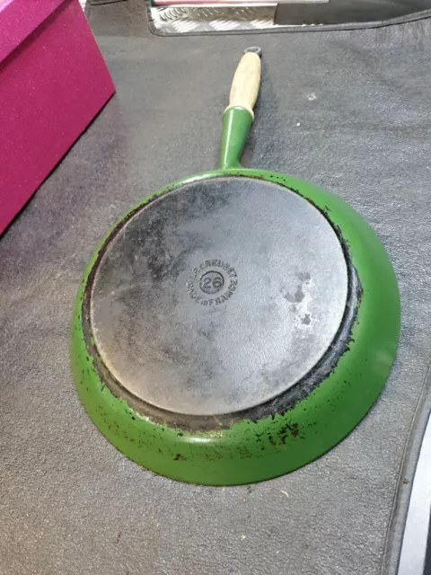 Vintage Le Creuset Cast Iron Frying Pan 26cm Wooden Handle. Green