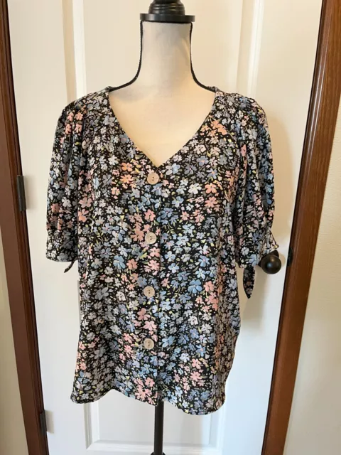 LAUREN CONRAD Women Size M Multicolor Floral V Neck Short Sleeve Blouse