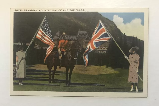 Postcard - Canada, Royal Canadian Mounted Police and the Flag, Alberta