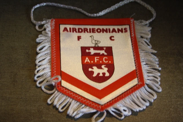Petit Fanion Vintage FC ASSENT – Luxembourg – Collection Sport