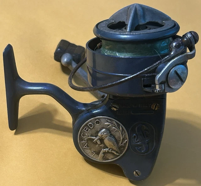 リール ALCEDO 2CS made in ITALY Alcedo 2CS Italian vintage spinning reel, fine condition