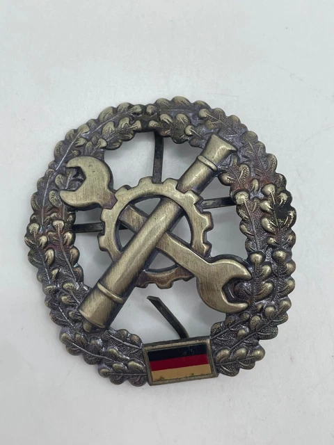 INSIGNE ANCIEN EN BRONZE ET CELLULIODE DE COIFFURE CASQUE OU CASQUETTE Turc Turkish Hat Helmet Badge
