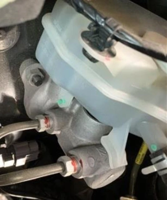 Behälter Bremsflüssigkeit für MITSUBISHI ASX (GA0W)(2010-&GT;) 138702