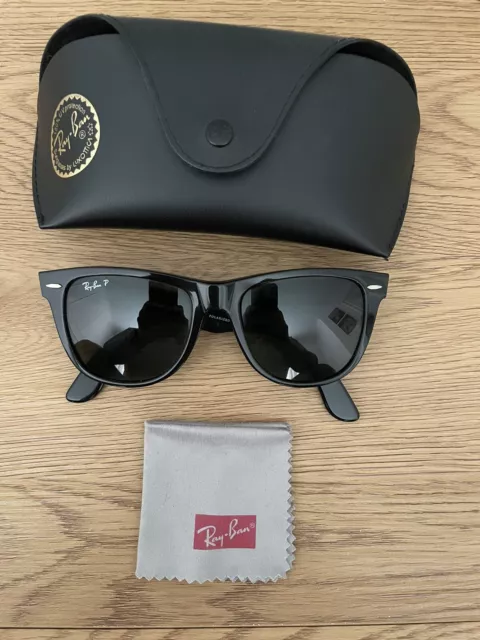 Ray-Ban Sunglasses Polarised Wayfarer Black Frames RB2140