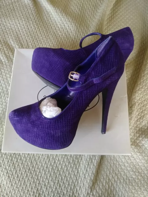 Steve Madden Viktoree Platform Suede Heels, size 10