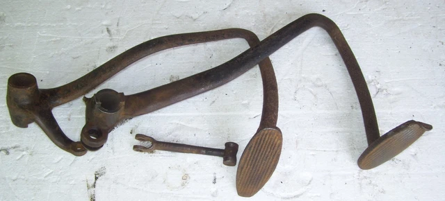 Ford Model A Late 28-1929 30 31 Clutch And Brake Pedals 7/8 Id Ford Model A Late 28-1929 30 31 Clutch And Brake Pedals 7/8 Id