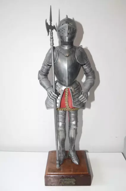 Vintage Medieval Knight Statue  Armadale Siglo XVI full  Suit Of Armor  1960's