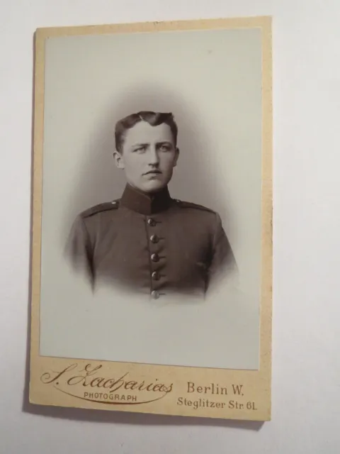 Berlin - Soldat in Uniform - Regiment Nr. 11 - Portrait / CDV