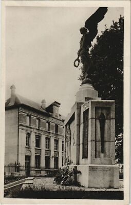 CPA Argentan La Poste et le Monument aux Morts FRANCE (1053743)