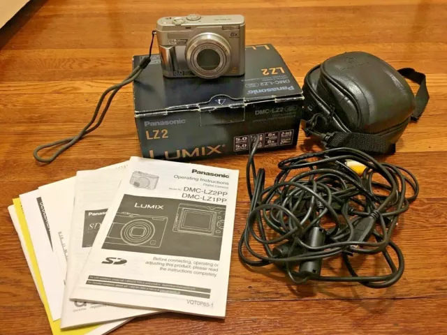 Panasonic LUMIX DMC-LZ2 5.0MP Silver Digital Camera with Leather Carrying Case