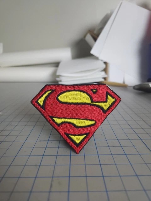 Parche de hierro de Superman. Cómics de superhéroes de Marvel DC