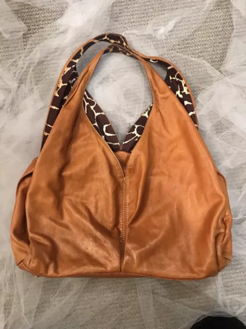 Sondra Roberts Fashionable Leather Tote