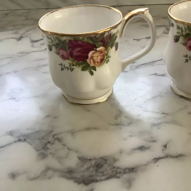 royal albert old country roses 3 Mugs . 1st Quality 2
