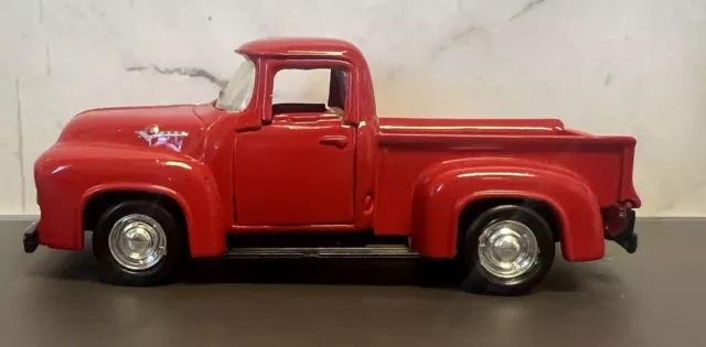 Motormax 1956 Ford F-100 Pickup Truck Red 1/24 Diecast Model Car