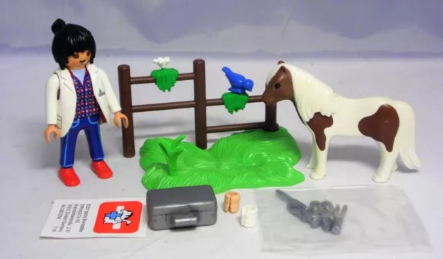 Playmobil Tierärztin Pony OP Besteck Koffer Futterplatz Vogel zu Reiterhof #1