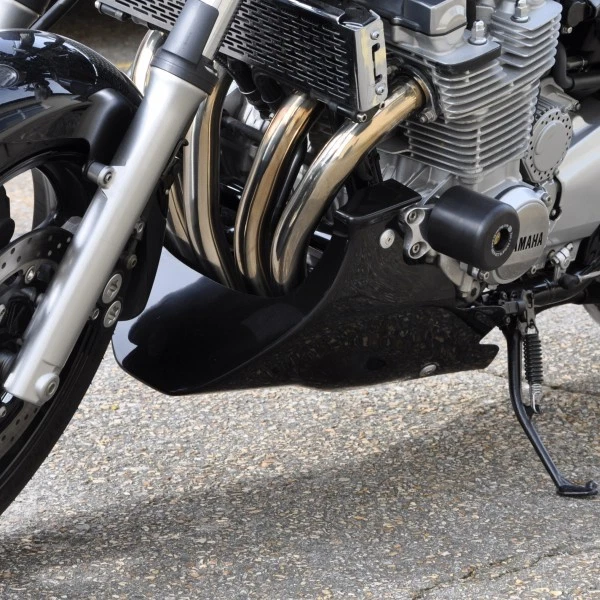 Pare-boue (pan Du Ventre) En GFK Pour Yamaha XJR 1200/1300 - Neuf Sous Emballage - Protection Bug/insectes