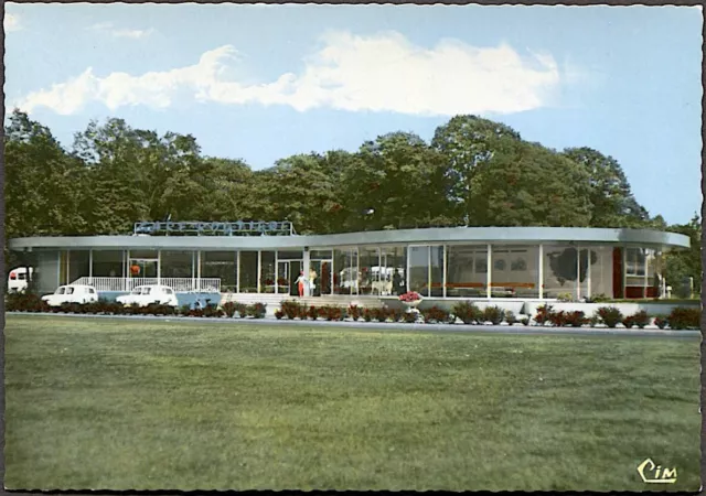 CPA 57 - Thionville - La  Gare Routière (aujourd'hui détruite)