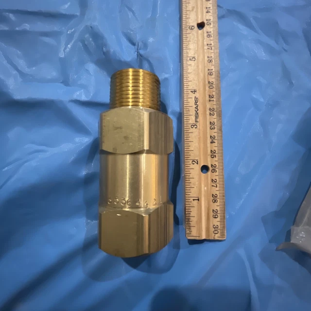 1” Doosan Brass Safety Check Valve 35364421 rated for 365-375 CFM