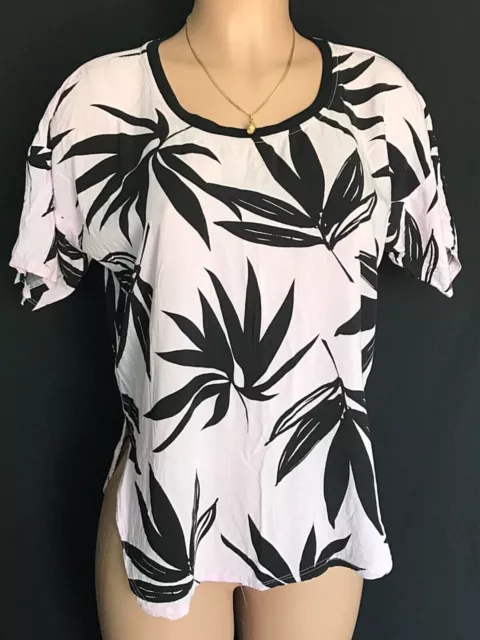 LOLE Womens -M Medium- Pink/Black Tropical Print VISCOSE Blouse Top Short Sleeve