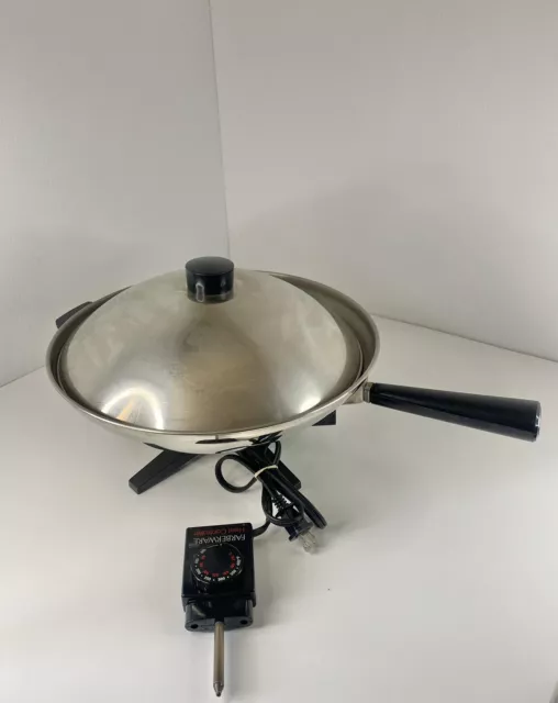 Vintage Farberware 10 “ Electric Skillet Frying Pan, Model 300-B.