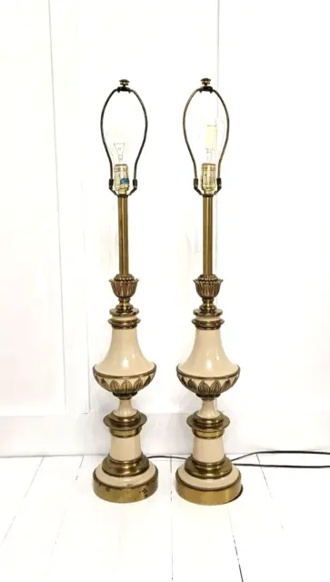 Vtg Pair of Hollywood Regency Stiffel Brass and Enamel Urn Table Lamp