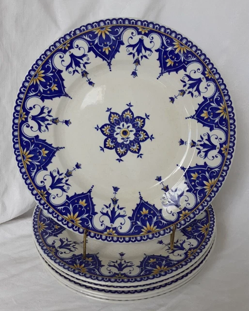 6 belles assiettes en faïence de Sarreguemines modèle Cluny fin XIXème