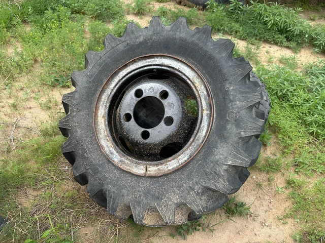 Dodge Power Wagon M37  Wheels with Tractor tires   5