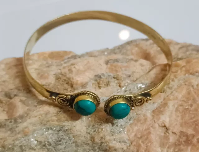 Brazalete de latón turquesa hecho a mano esposas pulidas de latón ajustables