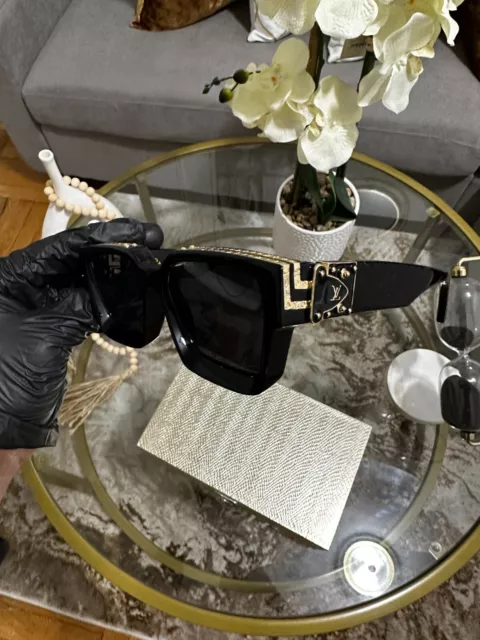 Louis Vuitton 1.1 Millionaires Unisex Sunglass Model Z1165W Size - 55,  Men's Fashion, Watches & Accessories, Sunglasses & Eyewear on Carousell