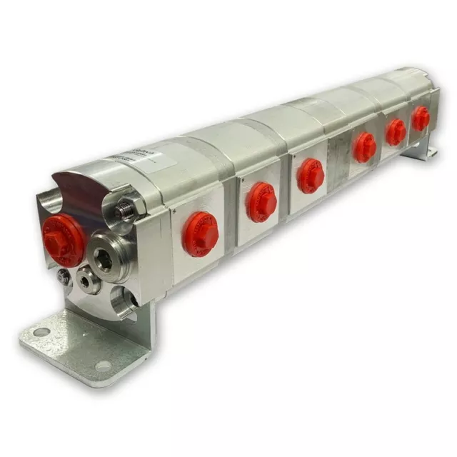 Geared Hydraulic Flow Divider 6 Way Valve, 6.0cc/Rev, with Centre Inlet