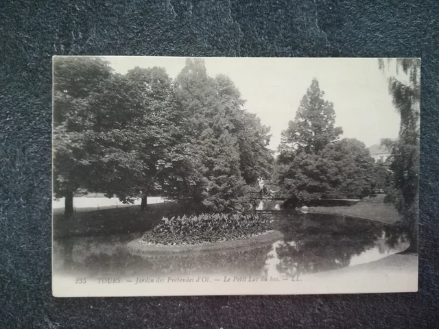 XH322 CPA Circa 1920 Tours - The Garden Of Prébendes D' Oë Small Lake