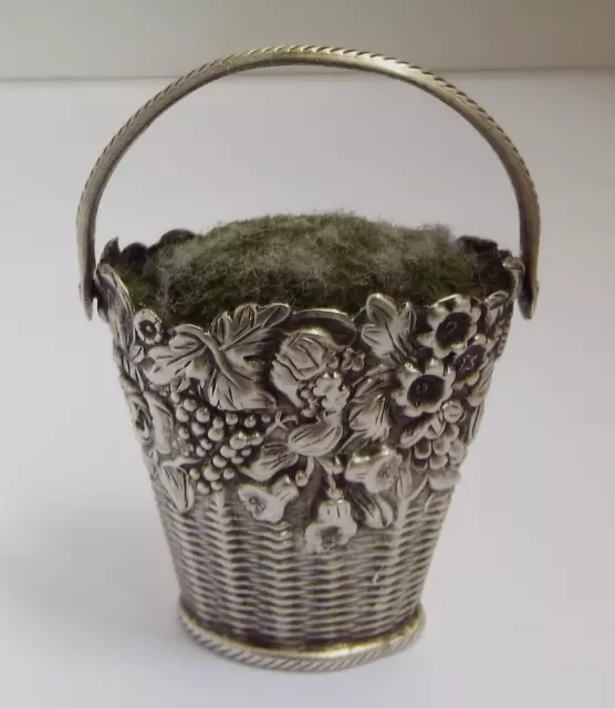 BEAUTIFUL RARE ANTIQUE GEORGIAN c1830 STERLING SILVER NOVELTY BASKET PIN CUSHION