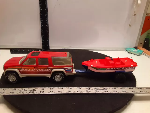 1989 RARE Vintage Nylint PRESS METAL Ford Bronco, Boat & Trailer Bass Chaser