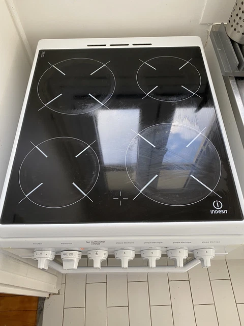gaziniere electrique Indesit