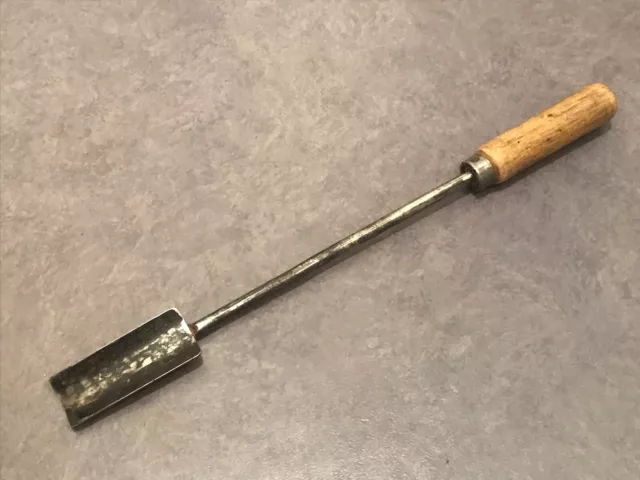 Outil Ancien gouge à asperge manche en bois outil de jardin 47 cm