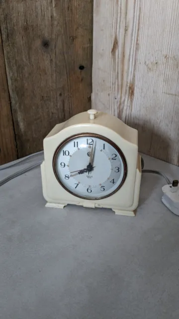 Vintage Smiths Sectric Art Deco  Electric Cream Colour Bakelite Clock Alarm