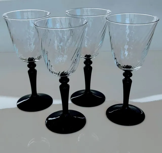 Vintage Set of 4 Luminarc D'Arques Optic Swirl Wine Glasses with Black Onyx Stem