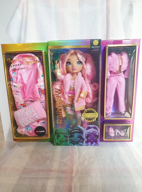 Poupée Rainbow High Slumber Party Brianna Dulce – Rose Bubblegum, 2 Tenues, Sac De Couchage, Oreiller, Accessoires – Articulée – Dès 6-12 Ans