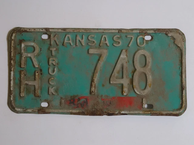 1970 Kansas RH TRUCK 748 License Plate / American Number Plate