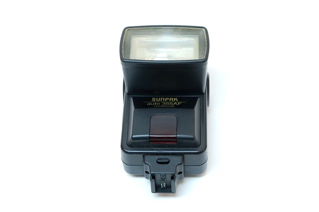 Sunpak Auto 355-AF Shoe Mount Flash for  Konica Minolta ('for Nikon') - UNTESTED