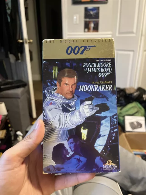 JAMES BOND 007: Moonraker Roger Moore (VHS, 1988) $10.00 - PicClick