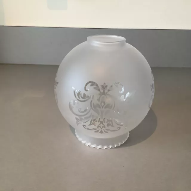 Frosted Glass Globe Shaped Lamp/Light Shade With Clear Glass Pattern & Rim (Er)