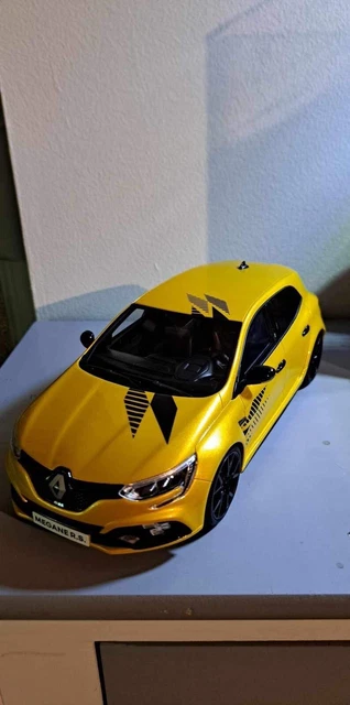 Renault Megane RS Ultime Blanc Nacré 2023 | Kika Miniatures