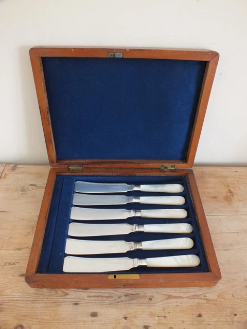 Service à Poisson Argenté P.P – 12 Fourchettes Et 12 Couteaux, Modèle Filet Et Coquille