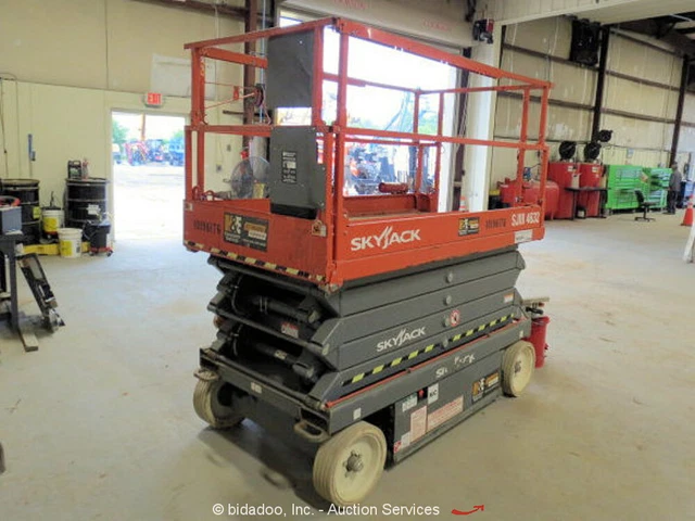 2016 Skyjack SJIII-4632 32' Electric Scissor Lift Aerial Platform -Parts/Repair