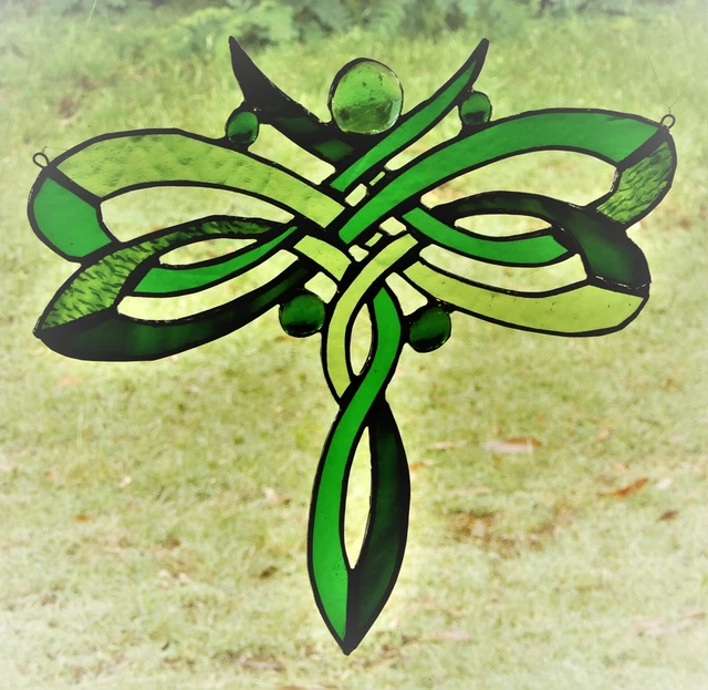 Light Green CELTIC KNOT DRAGONFLY Stained Glass IRISH HERITAGE SUNCATCHER Gifts